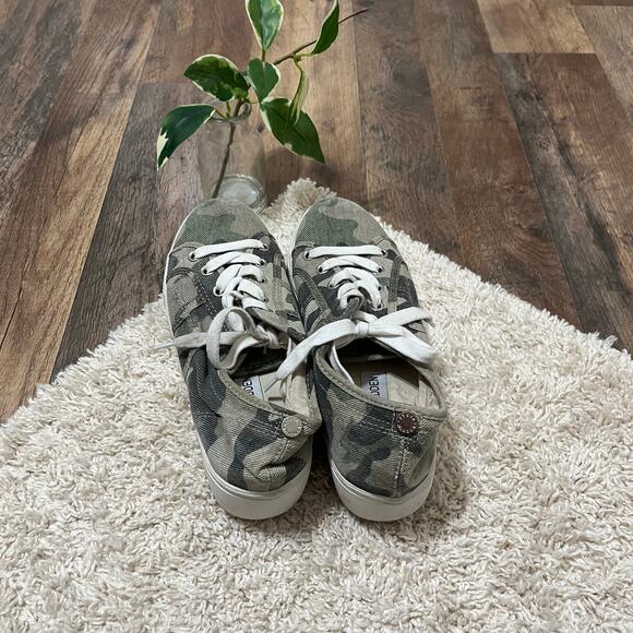 Steve Madden Size 7 M Camo Emmi Platform Lace Up Canvas Grunge Sneakers Shoes - Picture 4 of 7